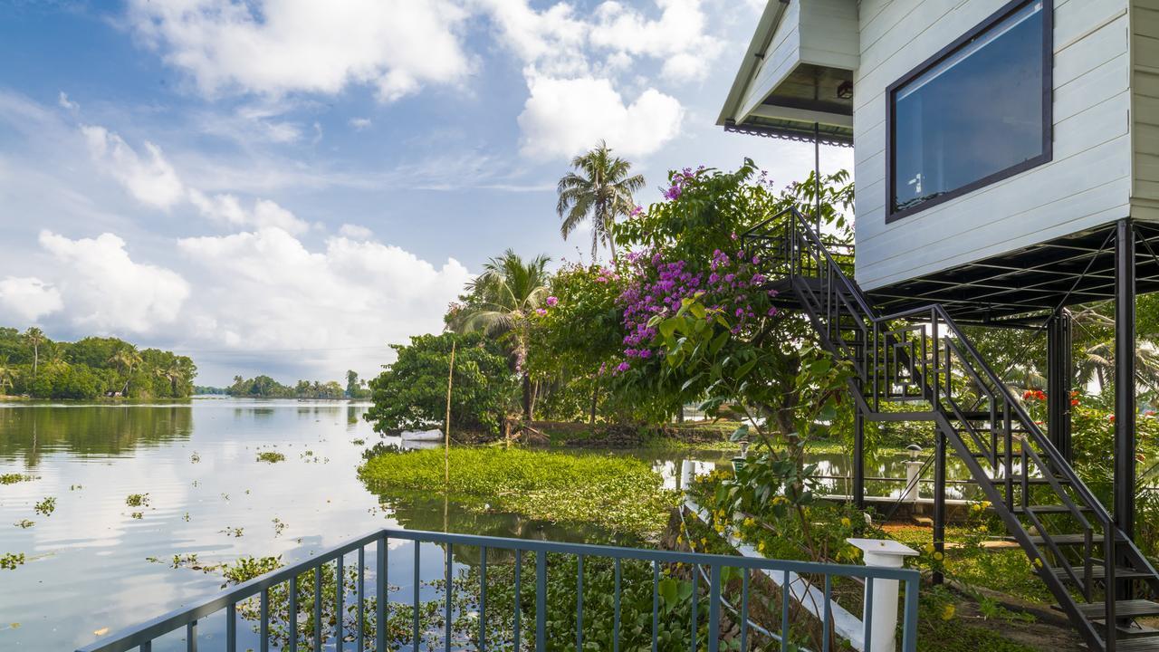 Warmth Lake Haven Alappuzha Екстер'єр фото