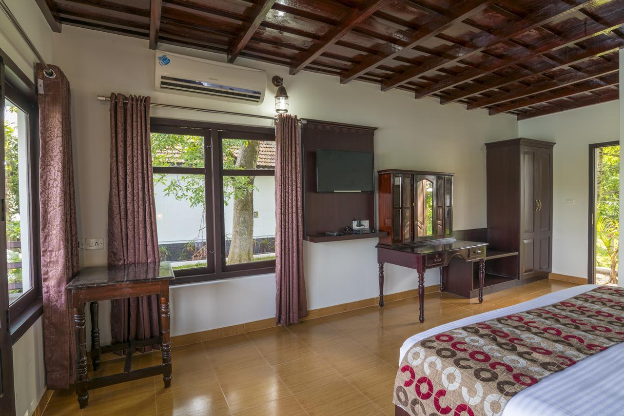 Warmth Lake Haven Alappuzha Екстер'єр фото