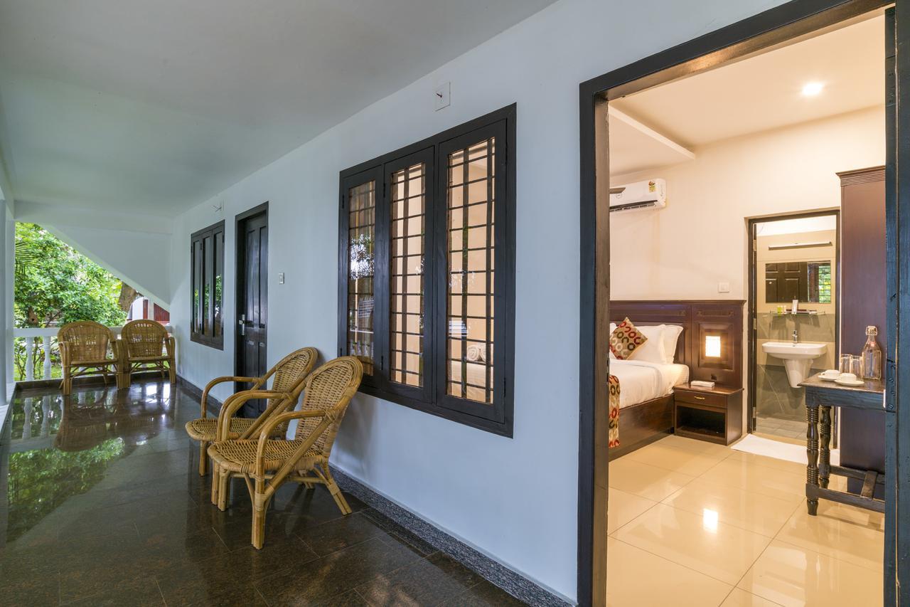 Warmth Lake Haven Alappuzha Екстер'єр фото