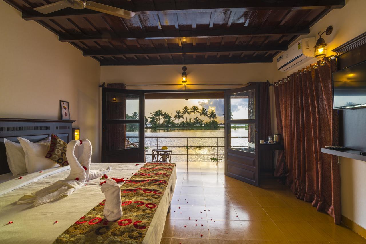 Warmth Lake Haven Alappuzha Екстер'єр фото