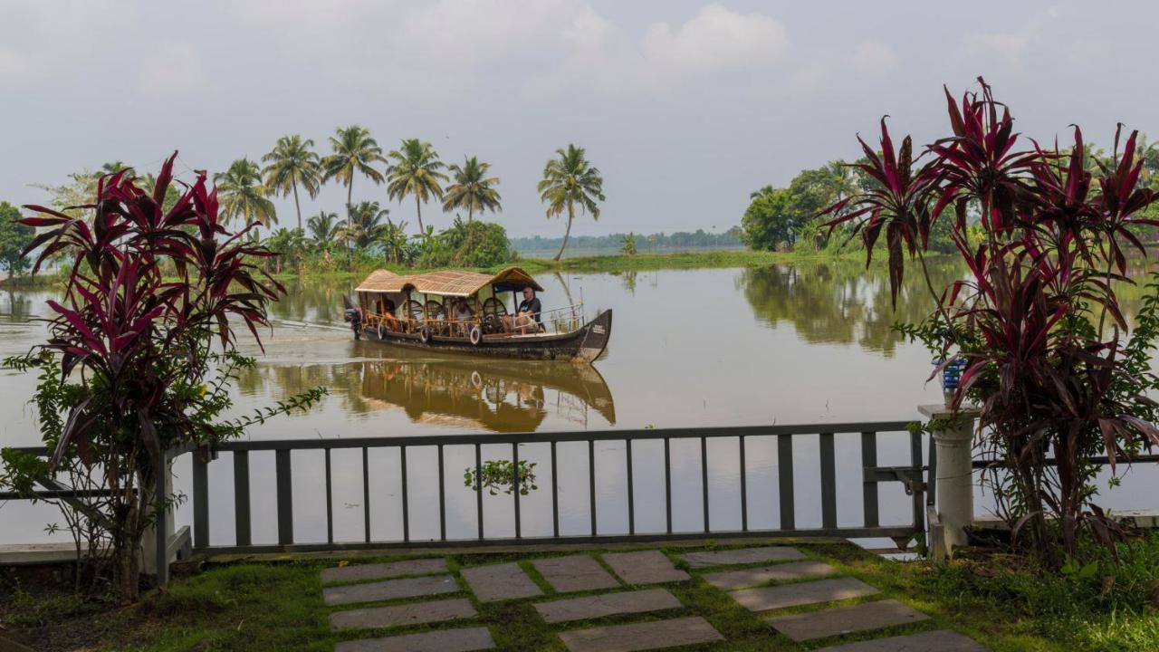 Warmth Lake Haven Alappuzha Екстер'єр фото