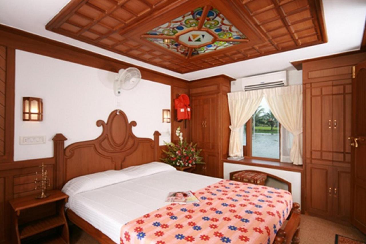 Warmth Lake Haven Alappuzha Екстер'єр фото